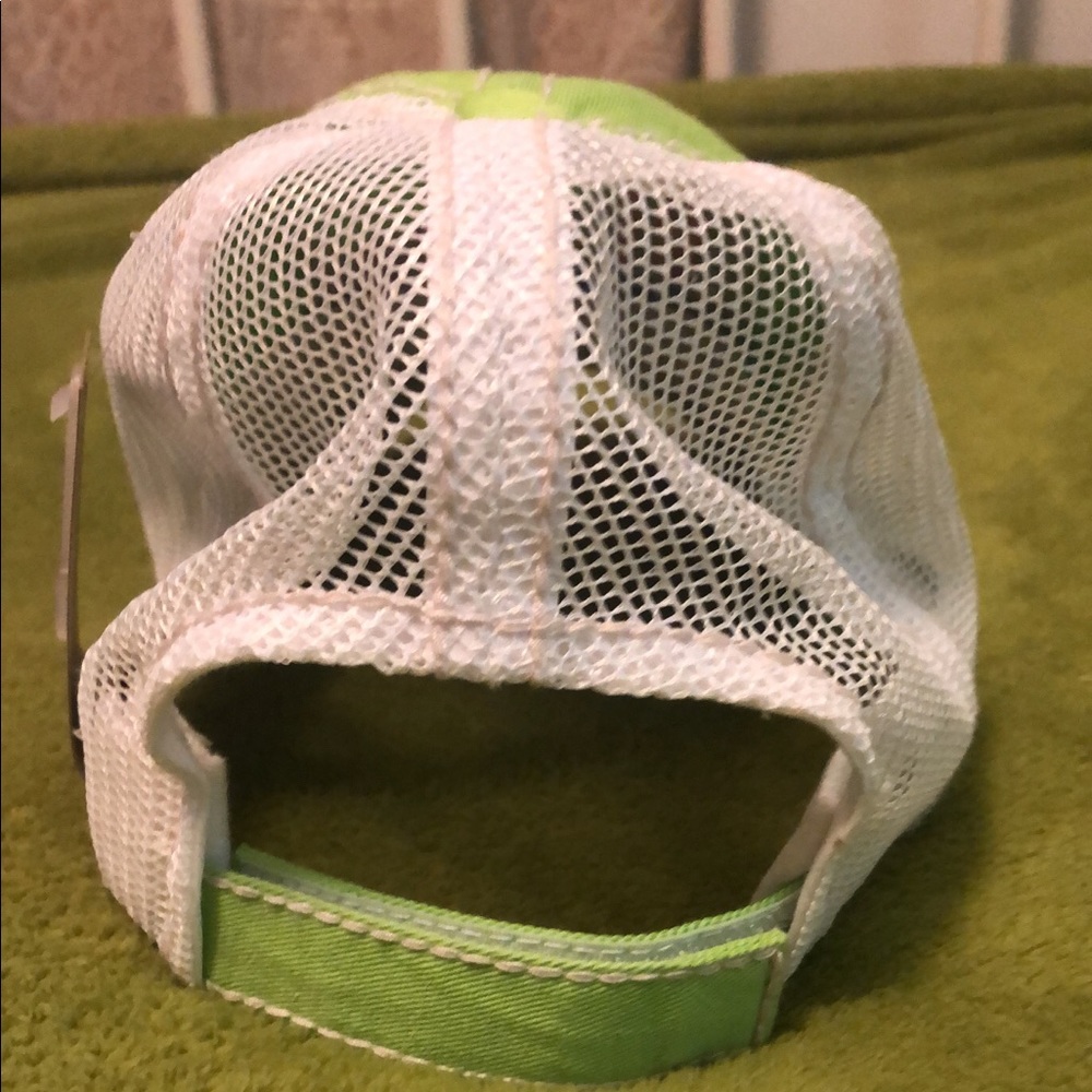 Women’s hat - Picture 3 of 3
